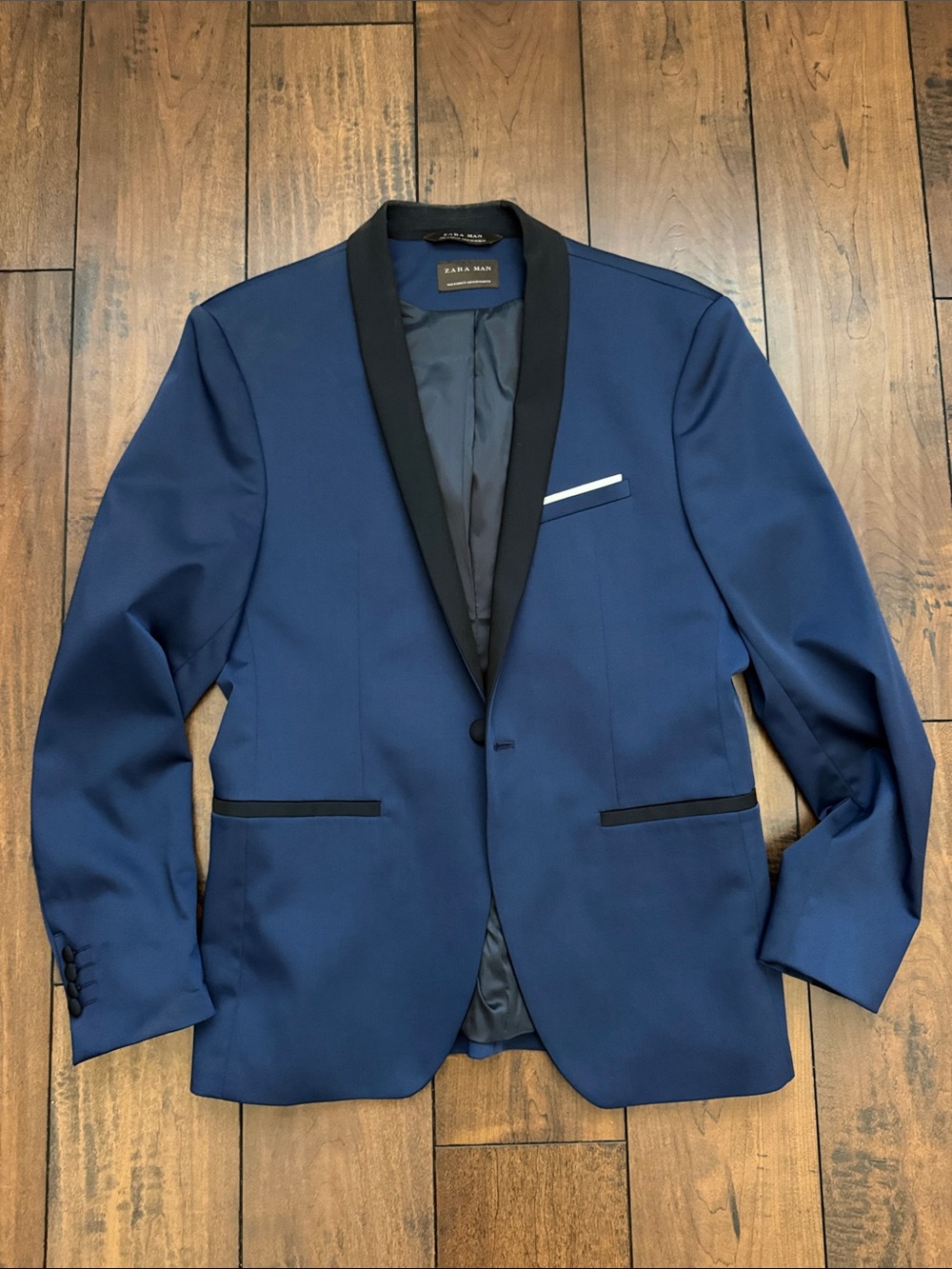 Zara Blue Tuxedo Jacket with Black Shawl Lapel, Size US 44